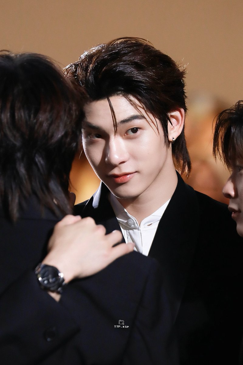 TTP_zip's tweet photo. 𖤐ˊ˗ 260829

วันพิชิต หล่อจนเกือบลืมหายใจ 

#twnpich 
MR FANBOY CHAPTER 1
#MrFanboyEP1 https://t.co/l2ZZBzBu3w