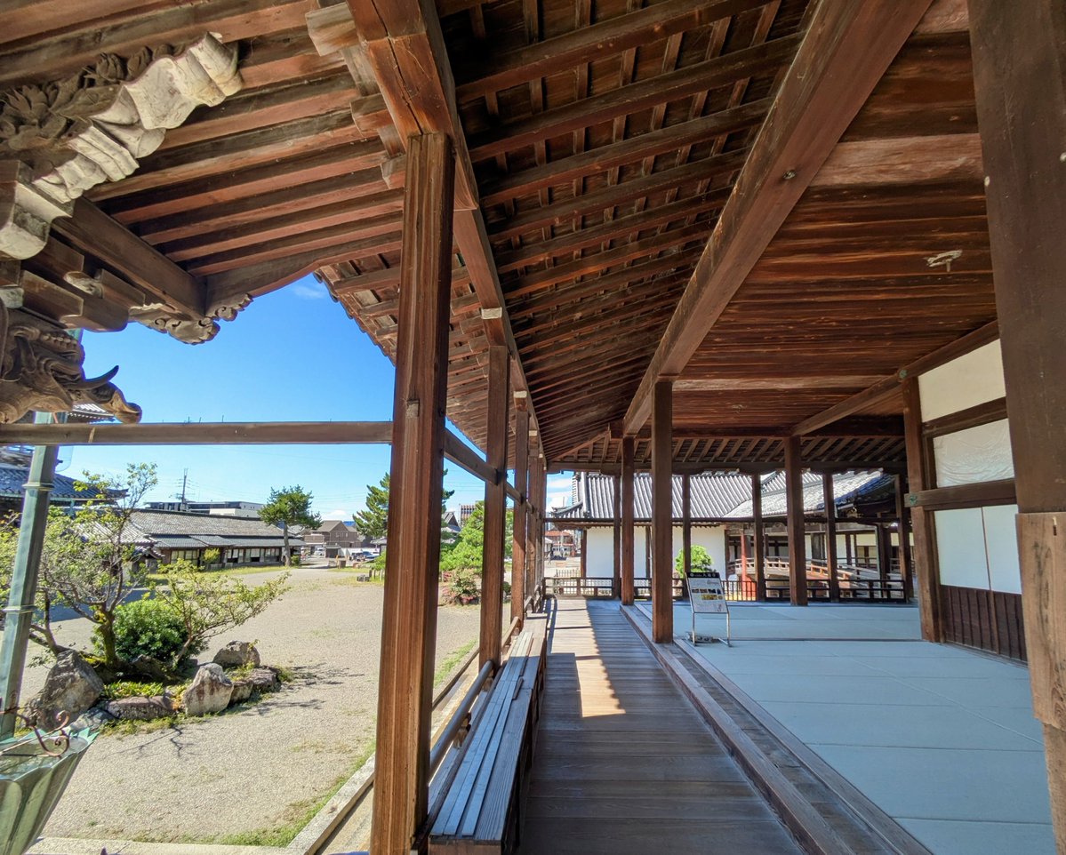 okupn3's tweet photo. 📷️参考資料📷️
大通寺(長浜市) 夏イラスト
旧磯部家住宅復原施設(犬山市) 渚11P
若の湯(舞鶴市) 渚13P
奈良井宿(塩尻市) 渚20P https://t.co/hi0mIOfkqf