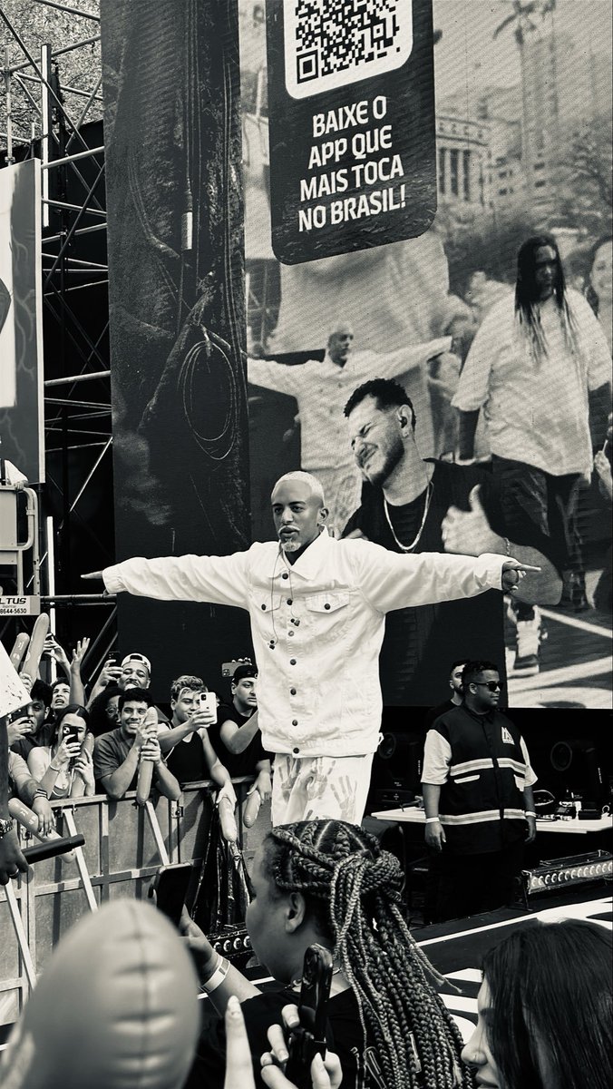 westefyy's tweet photo. Independente de tudo, você brilhou 🌻💛 https://t.co/YB67sRm7Wy
