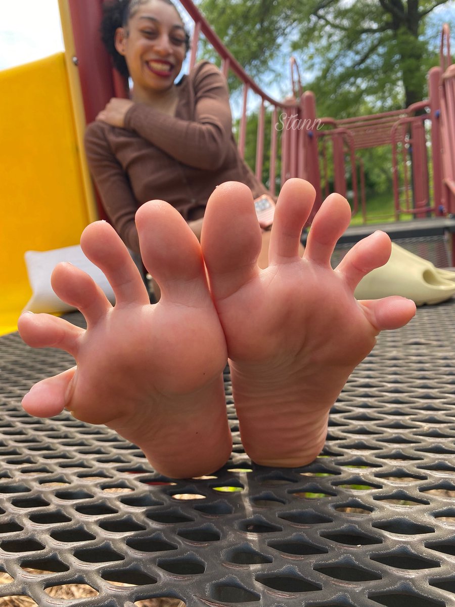 stannthelegend's tweet photo. Jade’s Beautiful Soles🦶🏼💕pt 4 https://t.co/JHU0s8QWGX