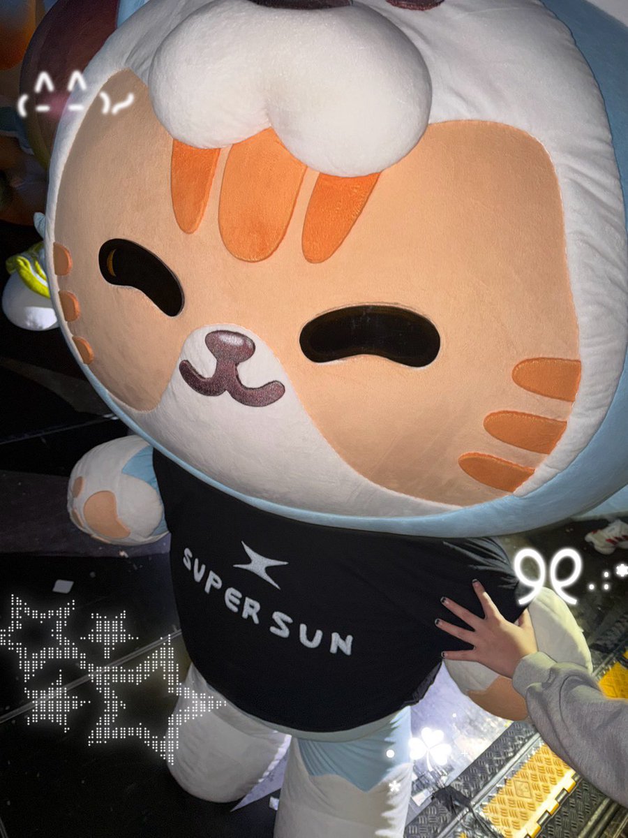 dear_uhigh55's tweet photo. เจ๋งไม่ค่อยได้แต่งตัวเท่าไหร่เลย วันคอนนุนิวทำชุดให้เจ๋งด้วยได้มั้ย ขอแบบเข้ากับธีมคอน ทำมาเพื่อให้เจ๋งใส่ในคอนโดยเฉพาะเลยอะ ให้หลานไปแบบโล่ง ๆ ก็กระไรอยู่นะ หาชุด หาของตกแต่งให้หลานบ้าง ยิ่งวันคอนนี่ควรจัดเต็มได้ยิ่งดี 

ฝากหน่อยค้าบ @DomundiTV @GoodMemoriesDMD @iLeang21 https://t.co/6eUecCmB6j