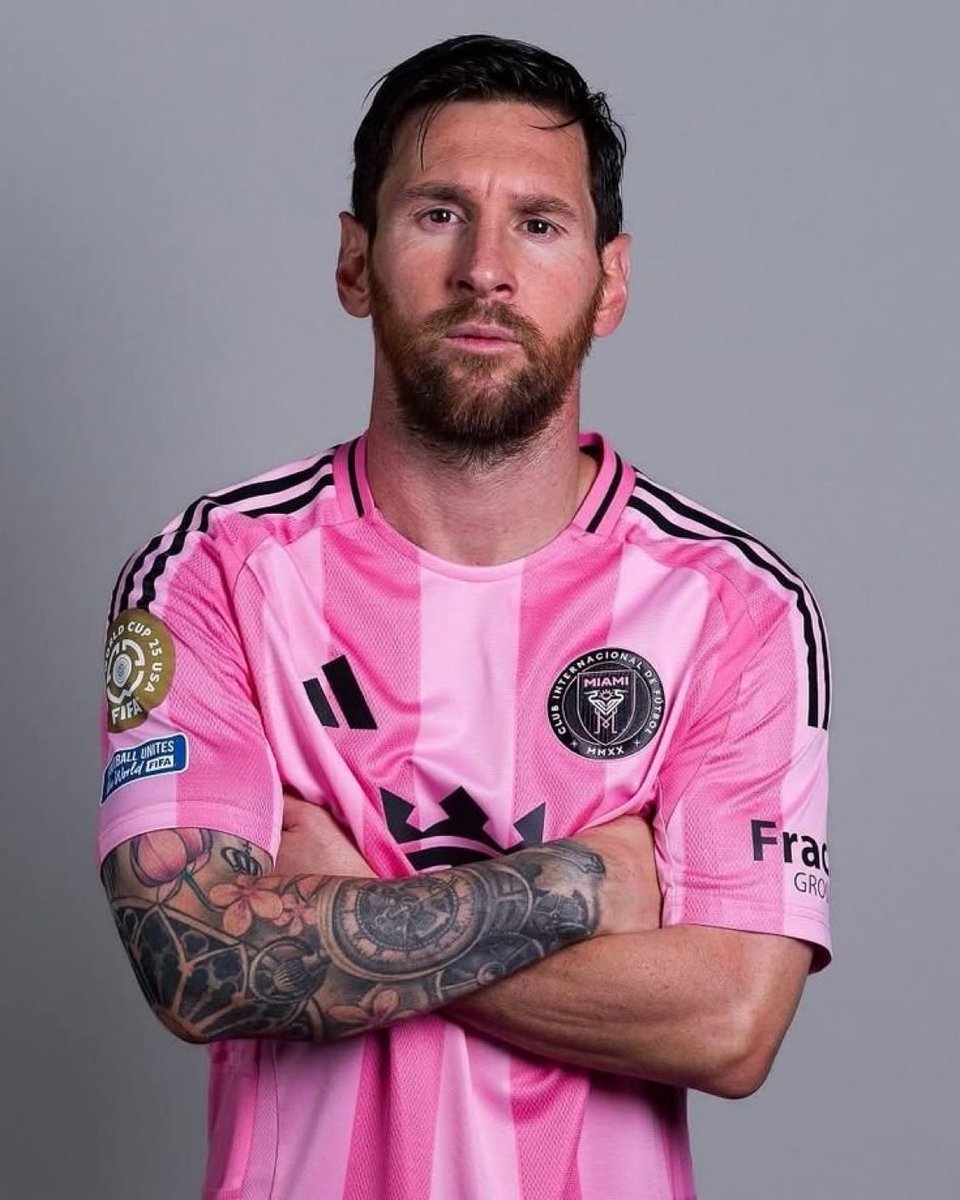 BEN_CFC10's tweet photo. The greatest there is, the greatest there was and the greatest there will ever be MESSI🐐🐐 https://t.co/VOGZy5DPnJ