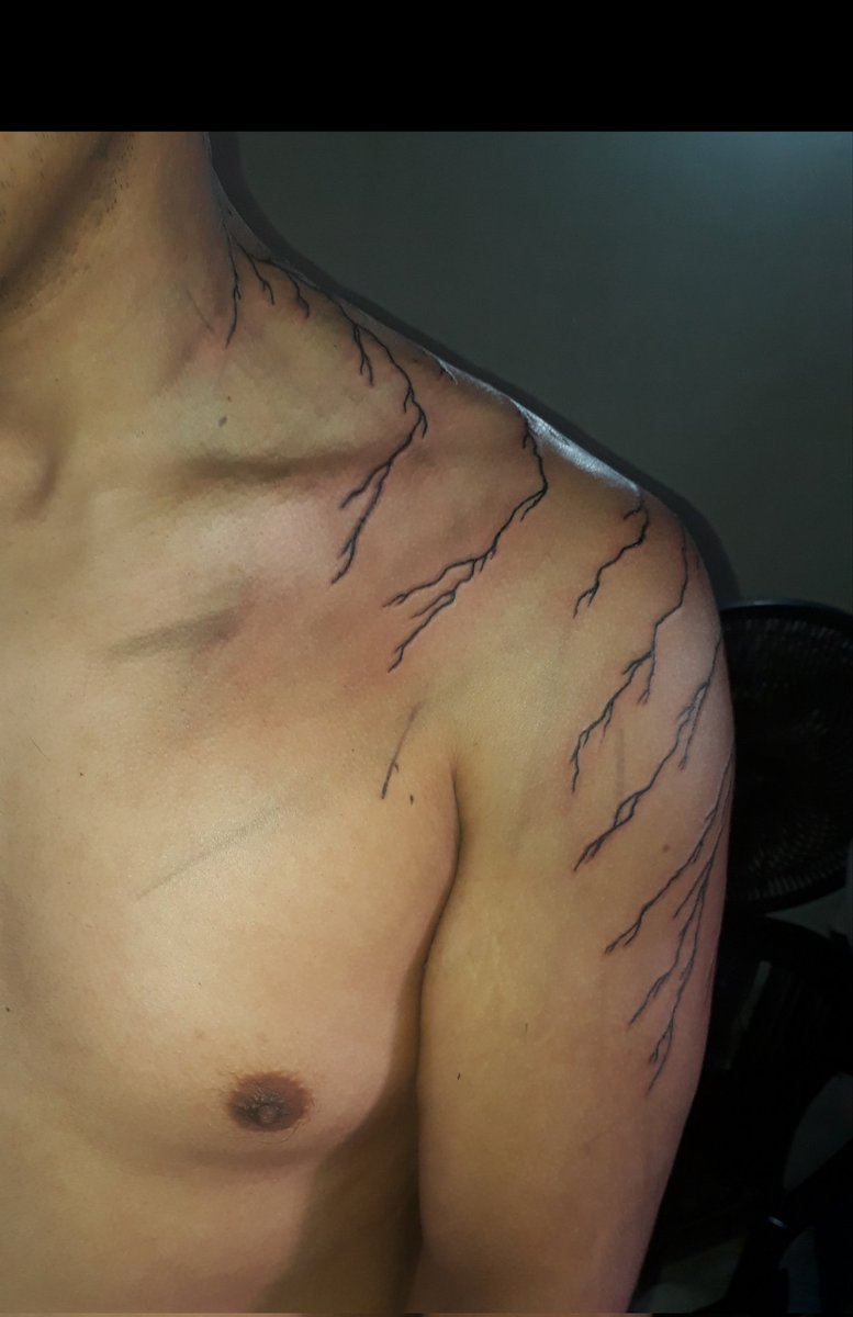 GussWeasel1's tweet photo. Gracias por su like y compartir. 

#alejandrokorn #sanvicente #tattoo #tatuaje #buenosaires #gussweasel #argentina https://t.co/RnIw8q4BVC