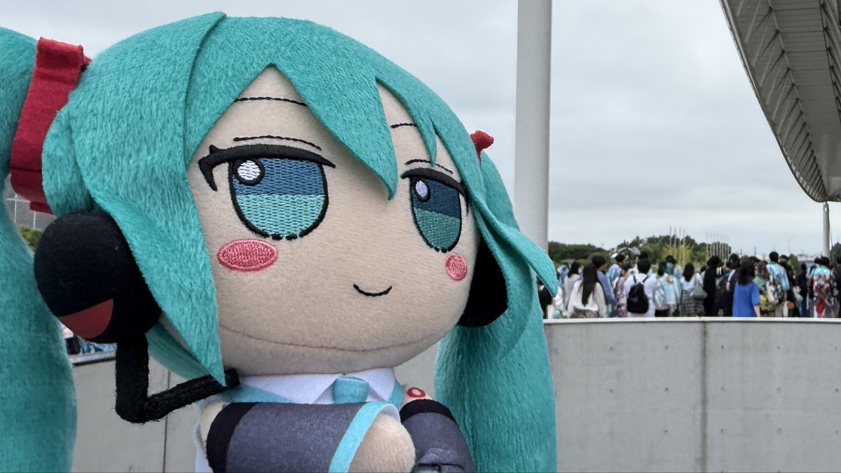 SuperEnvy24's tweet photo. 千秋楽入場します。
来年の確定演出楽しみだ😊
#マジカルミライ2026 https://t.co/MlGLKW66nv