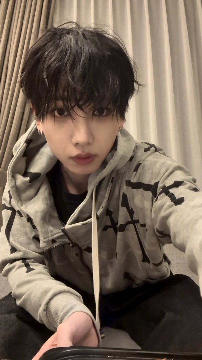 crwoon_'s tweet photo. 이 후집 정보가 나온다면 저에게 알려주시길 바랍니다🥺 너무 예뻐서 자꾸 눈길이 가… https://t.co/aomYE4HauN