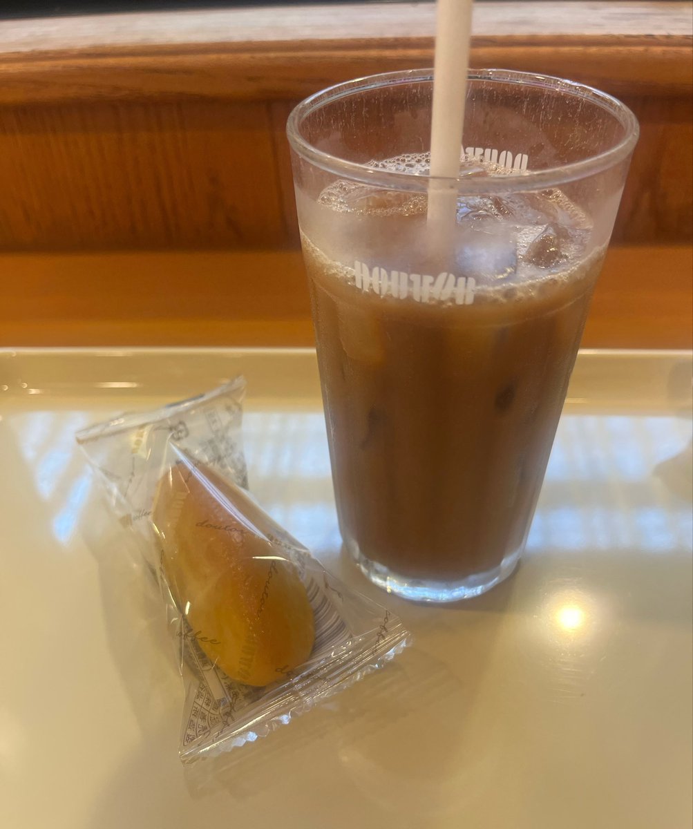 shunonon's tweet photo. 🍠食べつつ、いったん歌詞落ち着いた☕️
あとは歌に乗せてみないとわかんない🤣 https://t.co/AsgnSsRAJv