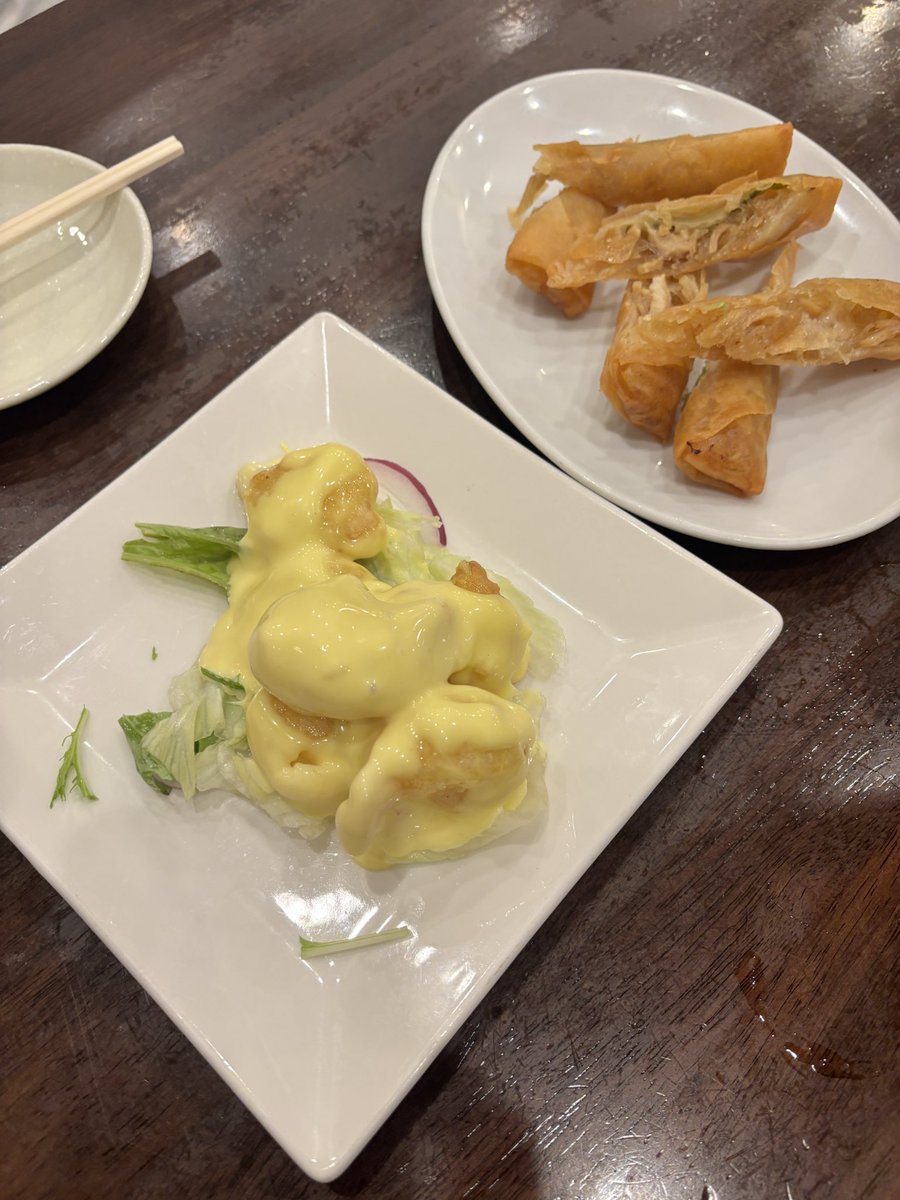 nihikimenounagi's tweet photo. 昨日は元町の『満園』で中華🥟
美味い、安い、早い！おすすめです。
神戸に来られる際には是非😋
予約される事をおすすめします。
60分制です😆餃子&amp;焼飯最高！ https://t.co/OUw6rAFx74