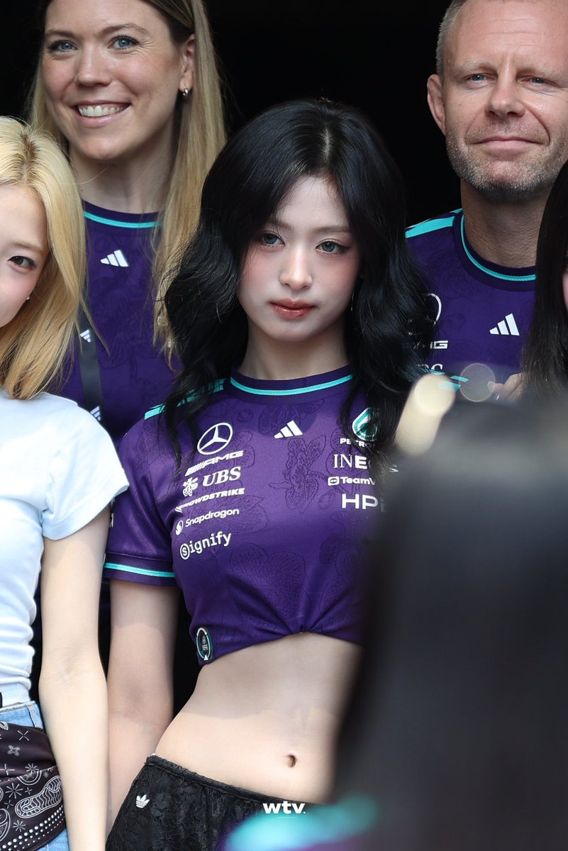 wtvyoudo_'s tweet photo. 260830 ADIDAS x MERCEDES F1 

#AHYEON #아현 #정아현
#BABYMONSTER #베이비몬스터 https://t.co/lufMXhjFSH