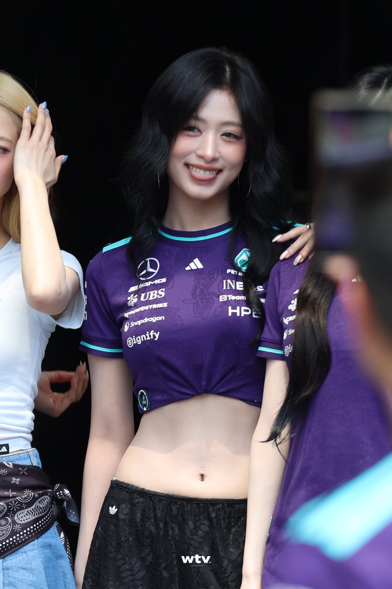 wtvyoudo_'s tweet photo. 260830 ADIDAS x MERCEDES F1 

#AHYEON #아현 #정아현
#BABYMONSTER #베이비몬스터 https://t.co/lufMXhjFSH
