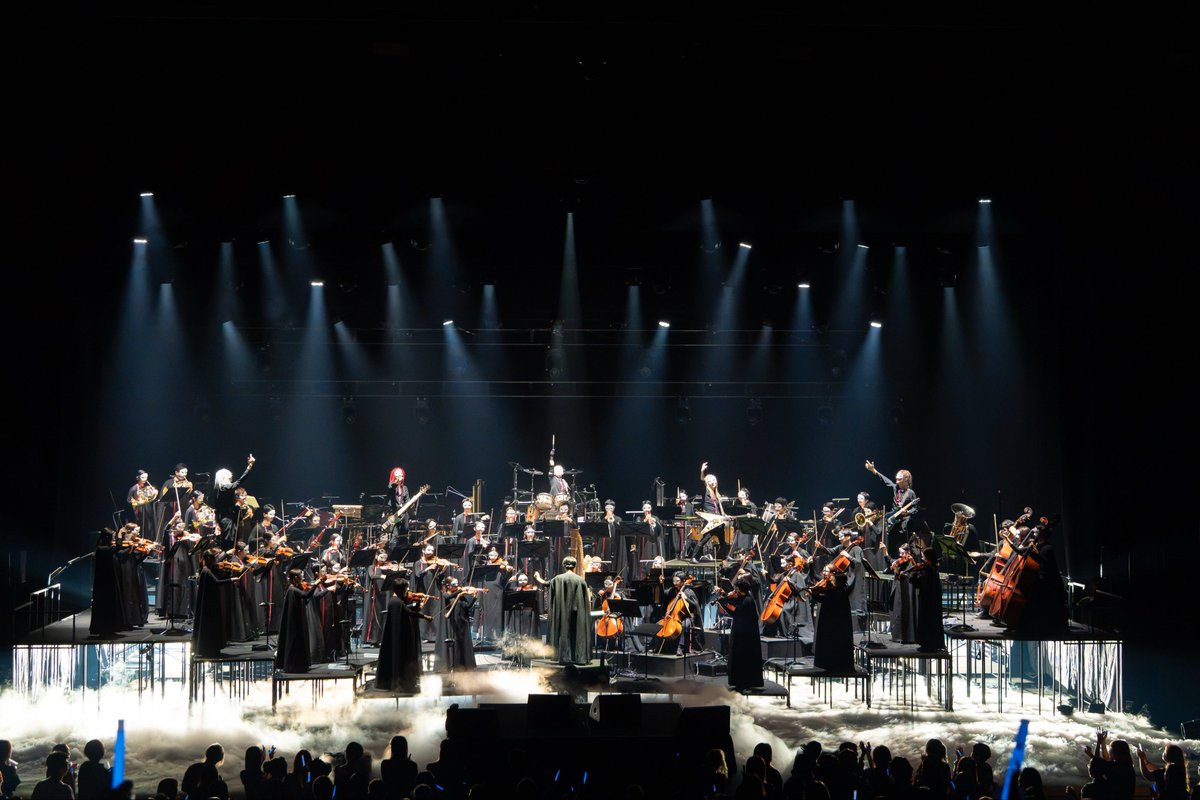 HIDEHIRO_drums's tweet photo. 「GACKT 魔王シンフォニー 2026 -INFINITY-」
ツアーファイナル大阪公演、東京建物Brillia HALL 終演しました。

色々な思いが詰まった全10公演。
リハーサル期間から考えると、約3ヶ月間。
長いようであっという間の日々でした。

このツアーを通して得た様々な経験は僕のドラム人生の中で、大きな大きな肥しとなるでしょう。
お越し頂いた全ての皆様、本当に有難うございました。
またお会いできるのを楽しみにしてます。🥁🎭️
#GACKT #YFCz #魔王シンフォニー