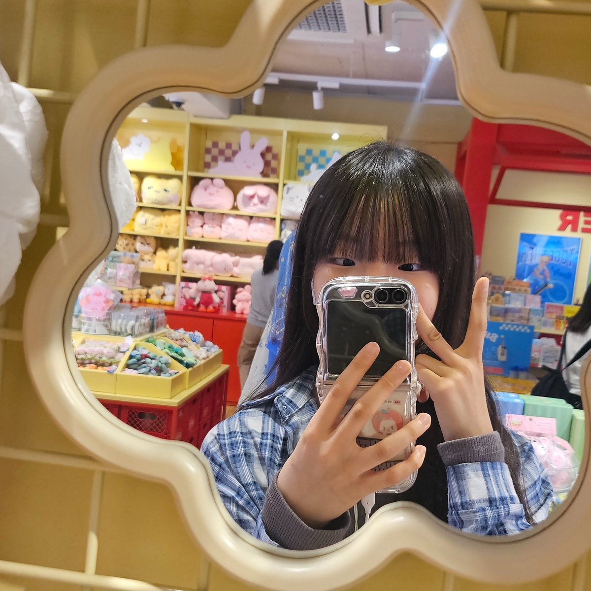 cheeang800's tweet photo. #플리_트친소 #플레이브_트친소
월욜이 생일이라 트친소 나왔어요!≥∇≤

❤️ 올플리에 도플리 한스푼!
🍎 한국에 학생입니다!🇰🇷
🩶 외국분들도 많이 친해지고 싶어요..🫶
🎧 슴퉆 열심히 해요!
🐺 맘찍도 교류! 소통도 엄청 좋아해요!
🔥 다들 싫어하는건 저도 싫어요!!

히힛 다들 잘 부탁드려요🫶😘 https://t.co/1AUsb8Om9e