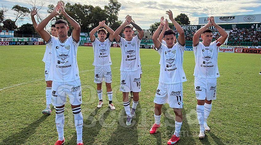 SoloAscenso's tweet photo. #PrimeraNacional #ChacoForEver El Negro va por otro triunfo ante All Boys.                  

https://t.co/uiLCFyaoUM https://t.co/VAY48cqFfg