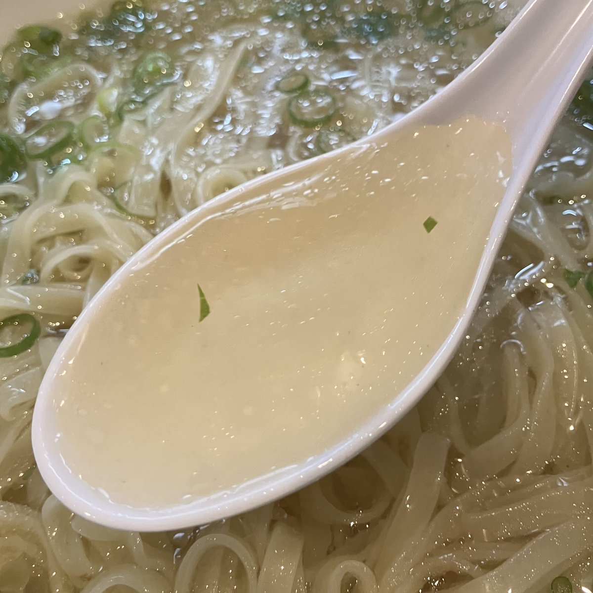ykurikin's tweet photo. 大阪門真は《ラーメン 哲長》さん…期間限定ラーメンは冷やし…『シビ塩冷かけ』と『鉄火丼』セットでね〜(๑・ω-)～♥” https://t.co/fo5o726Ih8