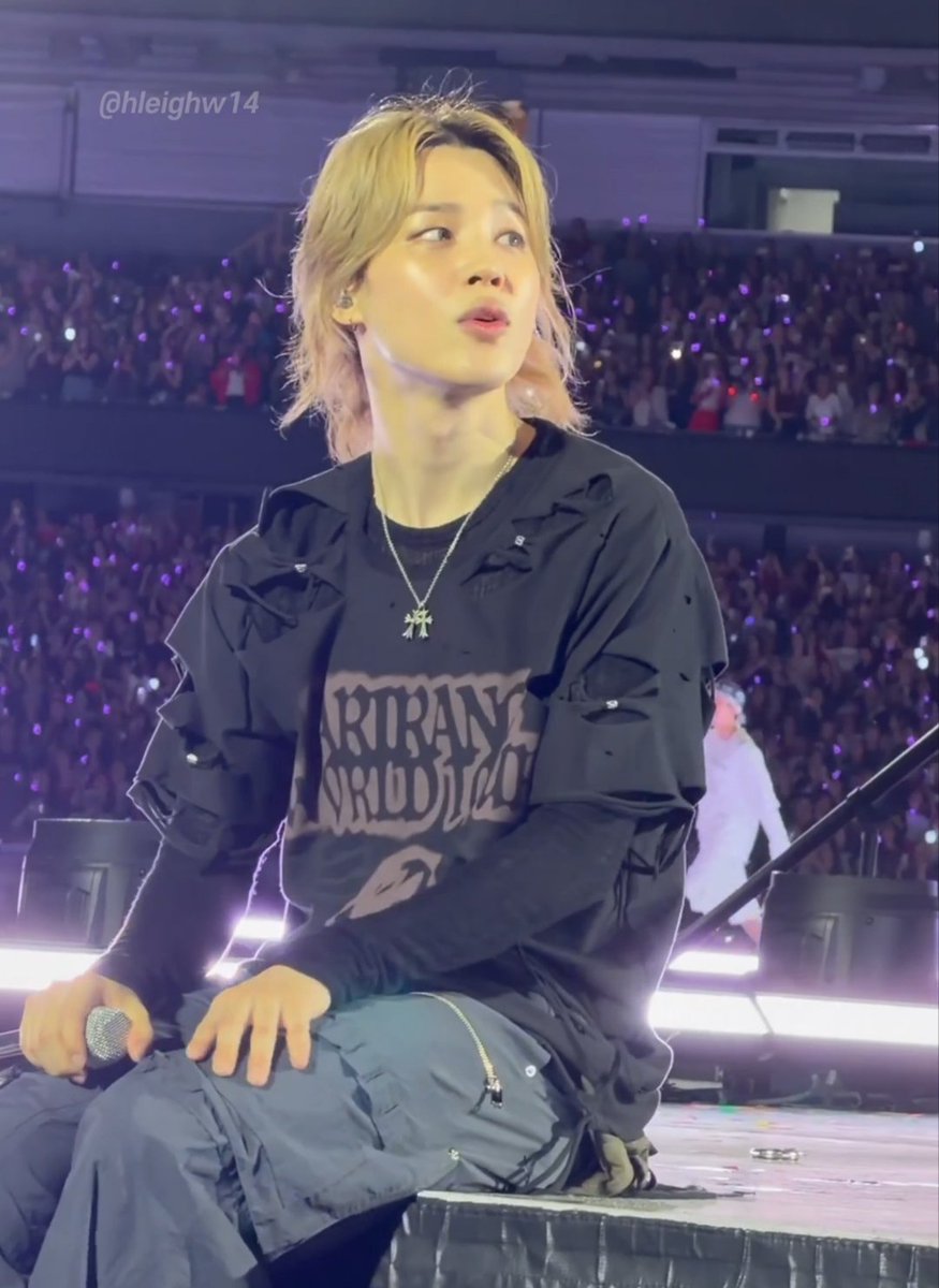 trulyjmin's tweet photo. and you're telling me he's? real? REAL? https://t.co/Yoqpc4VI1m