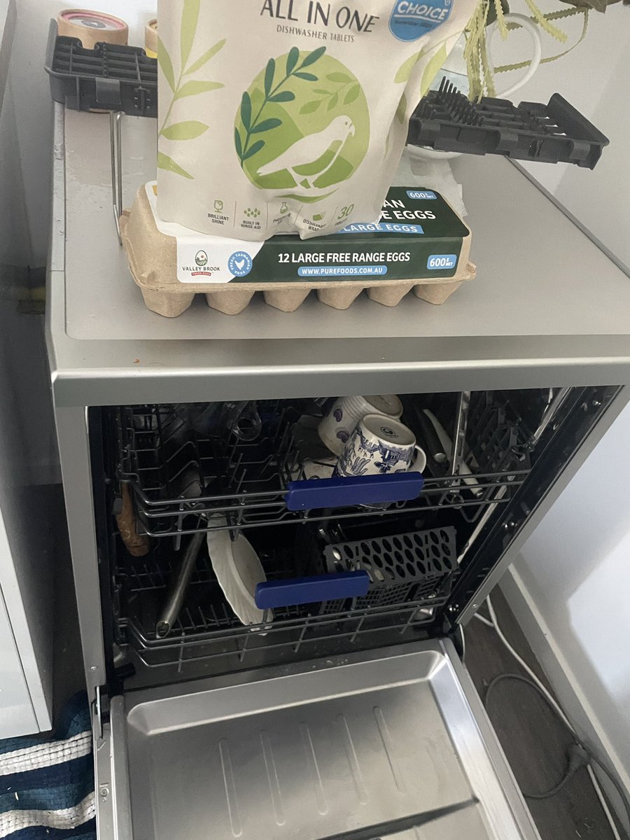 CathCath77's tweet photo. Had the DISH WASHER In since 25/6โฆ taken this long to buy tablets.. these ones look great NOT TESTED ON ANIMALS โ โโALL IN ONE โโ QUANTUM PACIFIC LIMITED #Fast30 #Westinghouse #TheGoodGuys .. it works.. nice and hot and sparkly!! https://t.co/AFMKjsAxpw