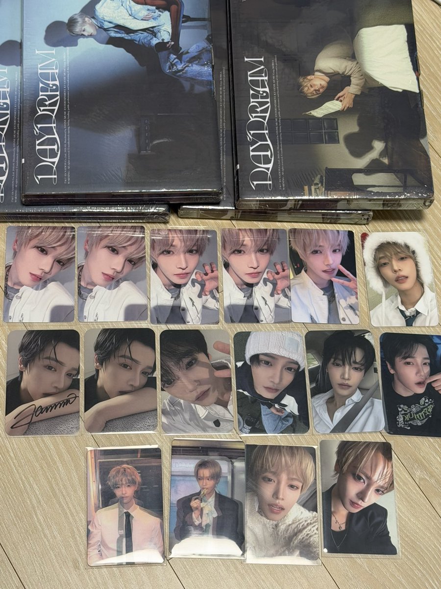 ouk5hu's tweet photo. 장한음 일괄 양도

미개봉 앨범 2세트 + 사녹 공방 포카 + 미공포 + 1기 키링
택포 3.0

https://t.co/NhkzjWTPYb

팬싸 대면 영통 팬싸인회 대면팬싸 영상통화 포토회 미공포 분철 쇼케 포카 포토카드 판매 교환 파자마 늠늠이 보플 한음 haneum 럭드 분철 대면 싸인 싸폴 싸포 daydream album sell https://t.co/dG4UO5sgA9