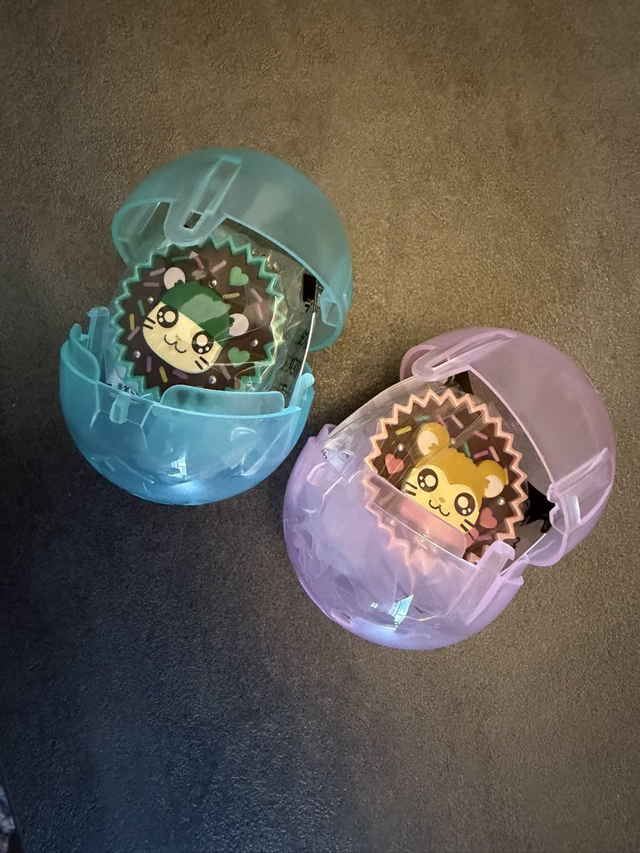 kDe91025076's tweet photo. 【交換】とっとこハム太郎 手作りおやつチャーム 平成女児チョコ ガチャ

譲:マフラーちゃん・かぶるくん

求:ハム太郎・こうしくん

郵送もしくは大阪梅田・なんば心斎橋で手渡し可能な方

ハム太郎含む取引できるかた
お気軽にお声掛けください🙇‍♀️ https://t.co/sOU5uBa6Q5