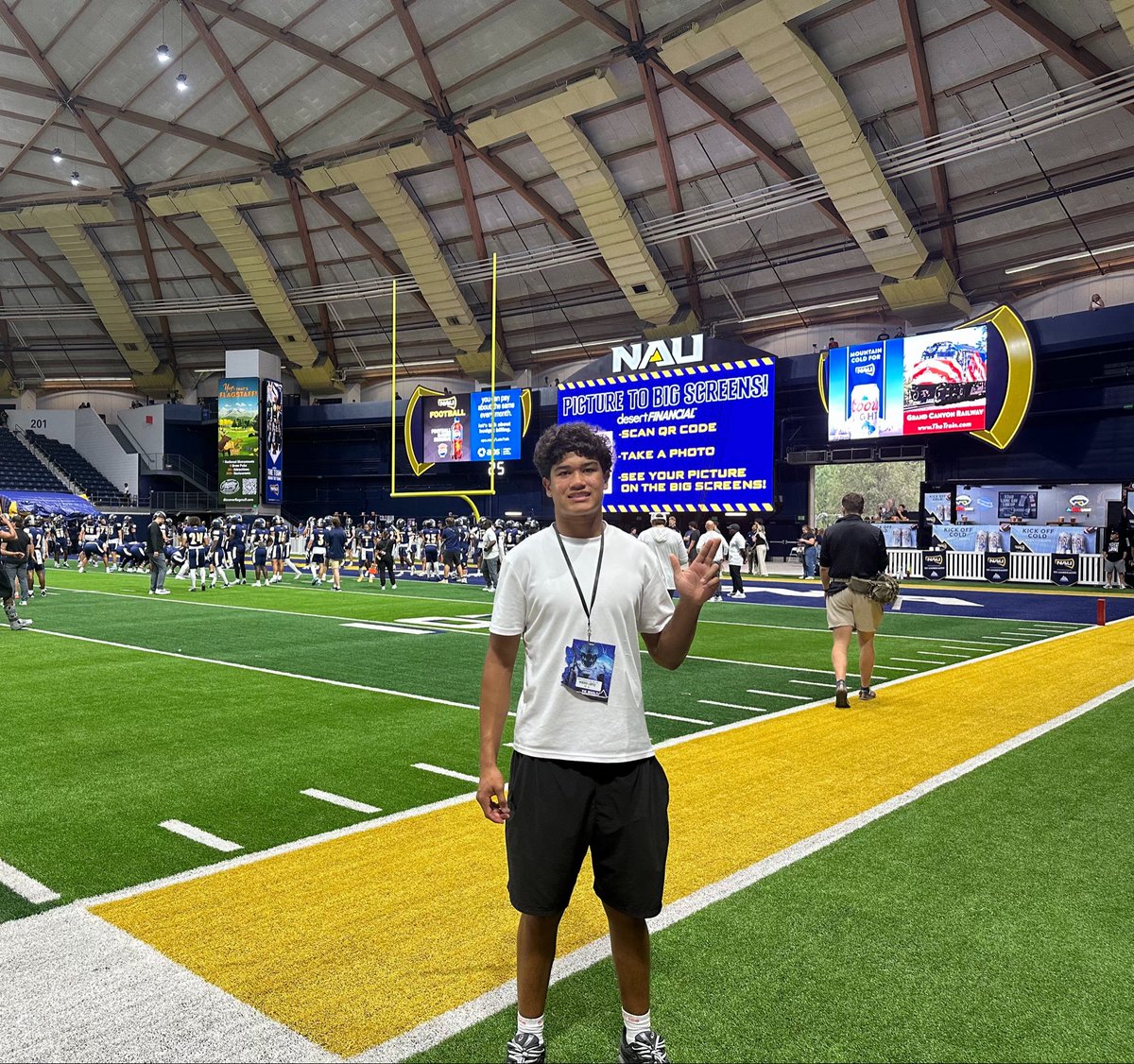 MikkoLopez_5's tweet photo. Great experience at Northern Arizona University for game day! 
Appreciate the @NAU_Football coaching  staff for the invite. Great opportunity to experience the program and see what Lumberjack football is all about. #GoJacks 
@CoachEndersRMHS @RedMtnFootball @TimRoschmann @AZHSFB https://t.co/5Fxikzuklk
