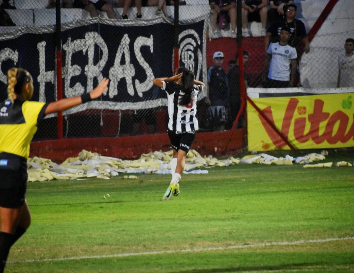 0600AJ's tweet photo. 118 AÑOS DÁNDOLE LECHE A TODAS LAS MINORÍAS, CLUB COMPLETAMENTE PIJUDO https://t.co/2W4jwnZ5Bg