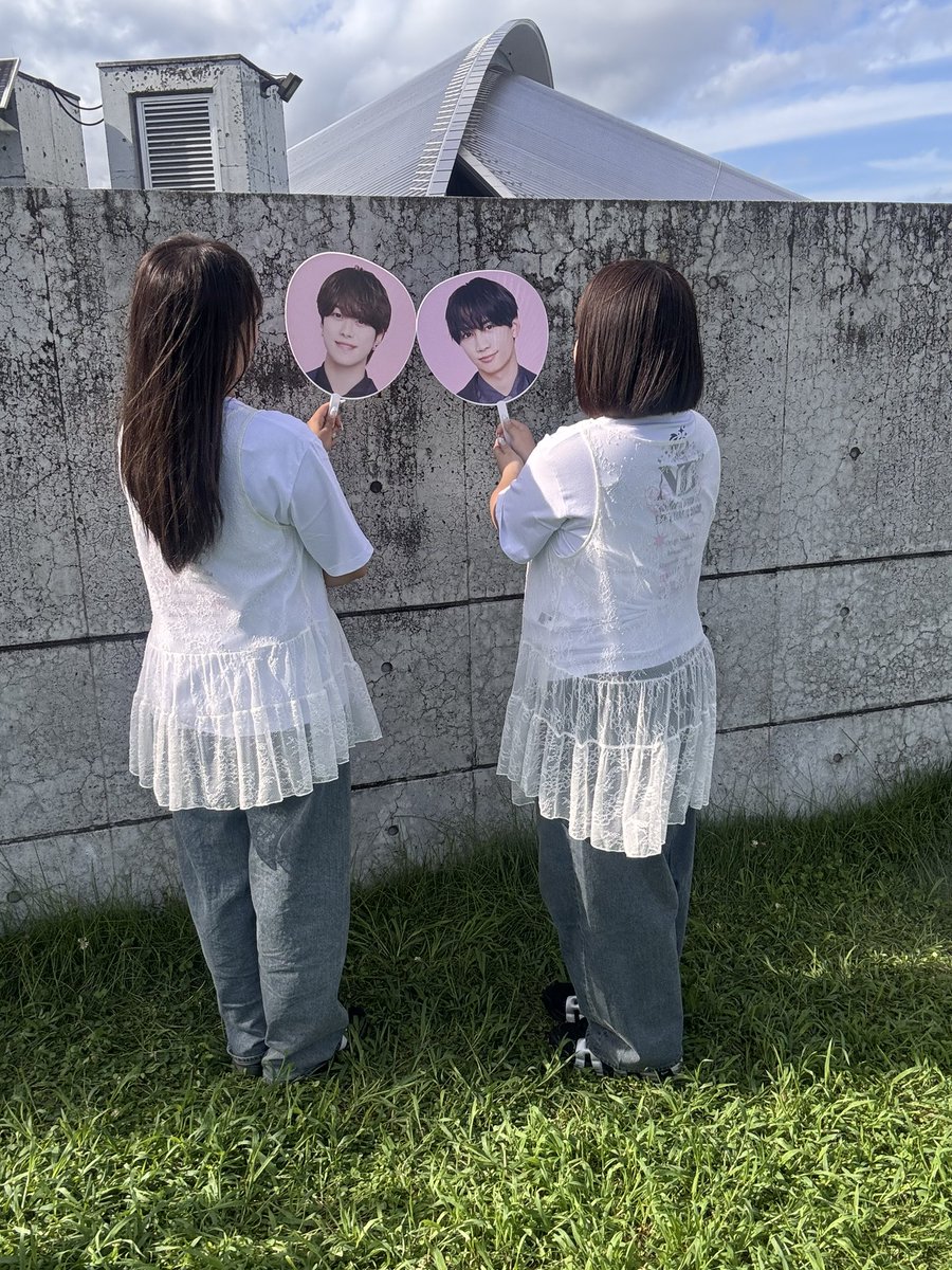Achannaniwa0809's tweet photo. 宮城公演、ずーっと入りたかった花道
入れて最高すぎた😭
サチアレでプリンしてもらえた🍮💚 https://t.co/JrHG26B8jV
