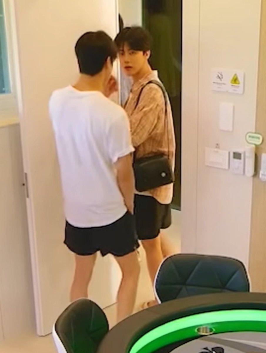 awnomin's tweet photo. so domestic. so married. so unbearably nomin. 😭 https://t.co/G3ImUC64GP
