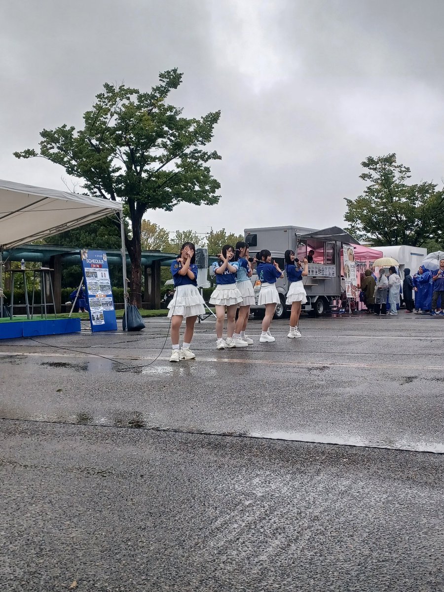 Chiba610M's tweet photo. 昨日はナイス勝利でしたね✨
富山遠征すると去年もそうでしたが朝からなかなかあの「完全無欠のカターレ」って曲が頭から離れません…😅なんだよ「たまにはイエロー🟨もらうけど」って…その歌詞の方が反則だよ🤣
#藤枝サポ富山遠征　完 https://t.co/JS3lwx1JSf