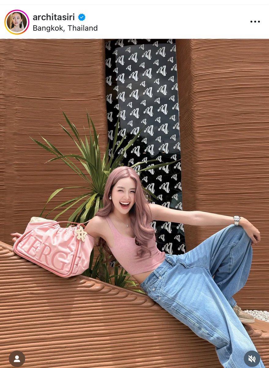 ptssdr's tweet photo. 2 ใบสุดท้าย !!! เครดิตแน่นๆค่า 
🎀กระเป๋า Merge A day bag Nylon Large &amp; micro 
มีเครดิตส่งของ 60 บ้านแน้วค่า📮)
◟✩🐰 แมสได้ต้นทางพระราม3 ค่า🛵
🌷ใบใหญ่ 
ชมพู 3,890.-
🌷ใบเล็ก
ชมพู 2,890.- 
#merge #mergeofficial #mergeofficialส่งต่อ https://t.co/B1fpu9fpRq