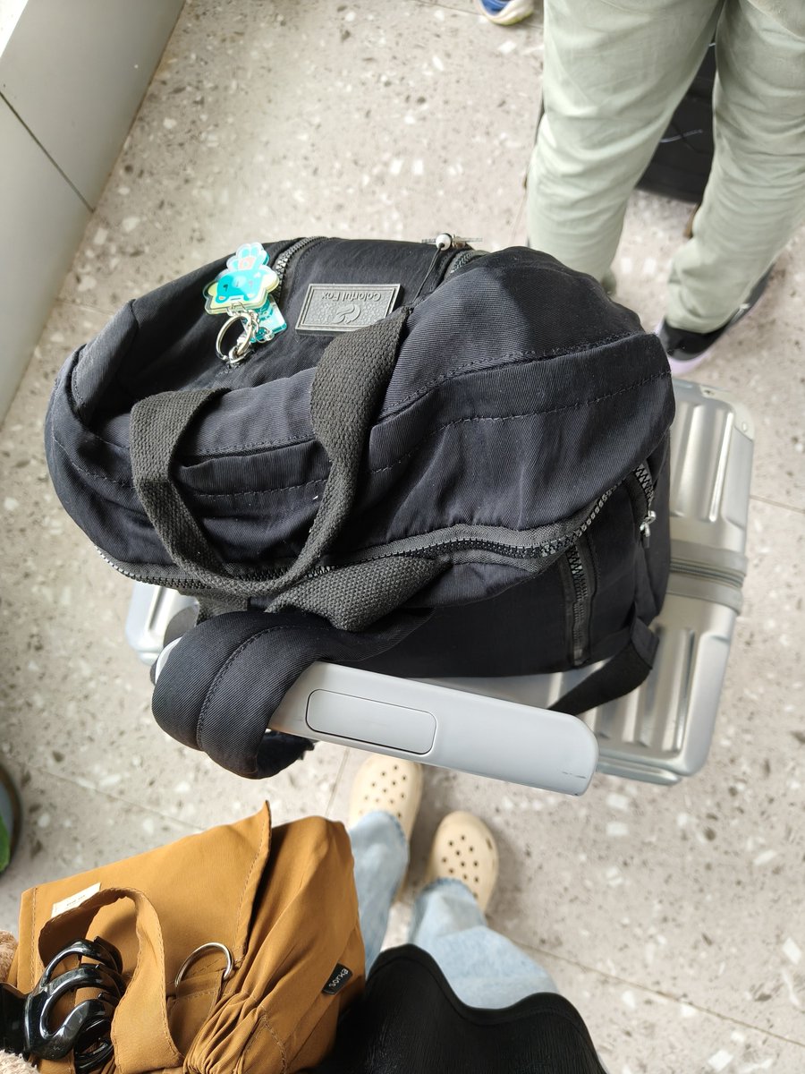 xalimassi's tweet photo. finaleehhh sampe juga di adegan cuti😭✈️ https://t.co/DqJAqtK4sI