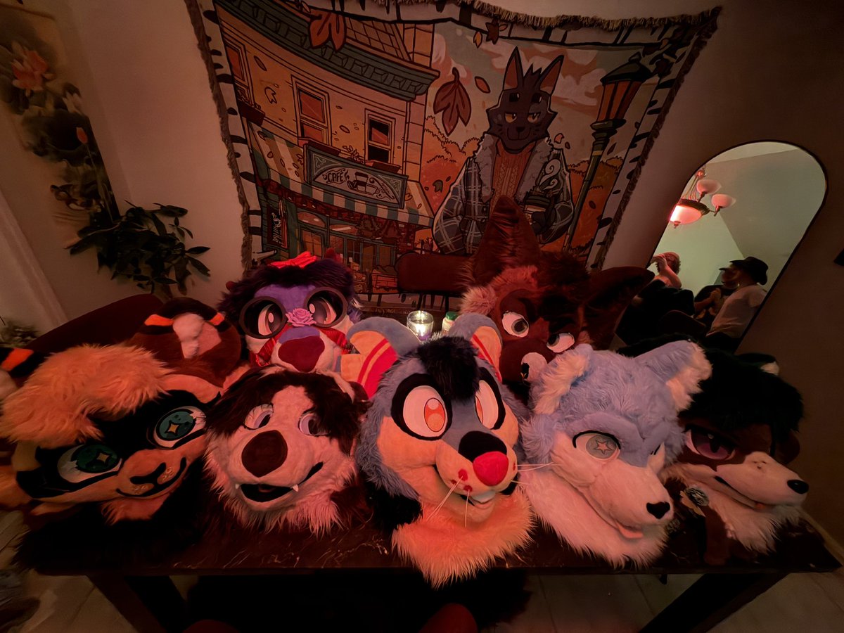 AwtaLOL's tweet photo. FRIZK &amp; AWTA GREEN MACHINE PARTY WAS A SUCCESS!! :3 https://t.co/7RQjomfiaH