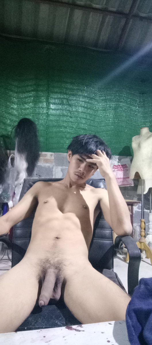 anonzang2539's tweet photo. ได้หมดทุกเพศทุกวัยนะครับ ได้ทุกคน ดูดได้ อมได้ เลียได้  เย็ดกันได้ ได้ทั้งตัวนะครับ มาดิครับ 🍌💦💦💦 https://t.co/wUZmnerONc