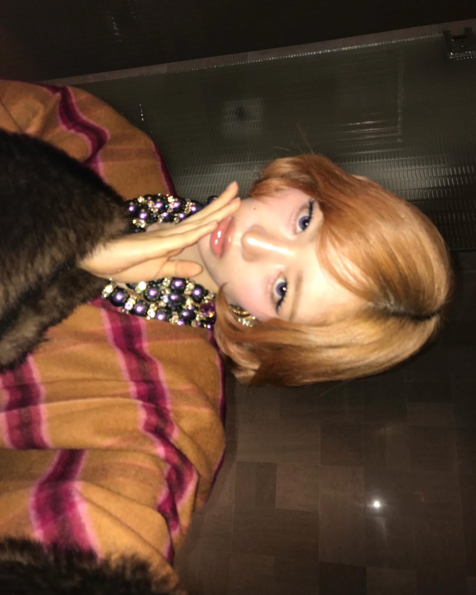 4orrei's tweet photo. 260830 레이 인스타그램

Rockstud state of mind♢♦♢♦🔮 
#ValentinoGaravani #Rockstud @MaisonValentino https://t.co/1fxG63P9U9