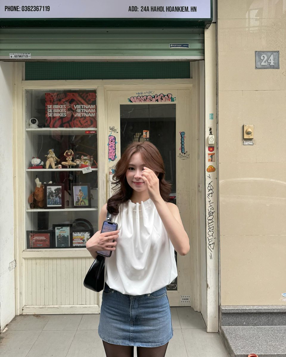 eufransias's tweet photo. Valentine lên chợ tìm mua thính. Thính đây rồi sao anh còn chưa dính?
TaZEFN https://t.co/7ty0XCcWAB