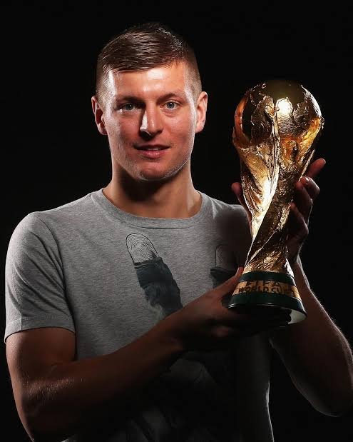 joe__RMCF's tweet photo. Barca fans are genuinely elite at embarrassing themselves 
Imagine saying Kroos doesn’t have a World cup when he literally won it on their club legend Messi’s head 😭😭 https://t.co/S46WEkfgmL