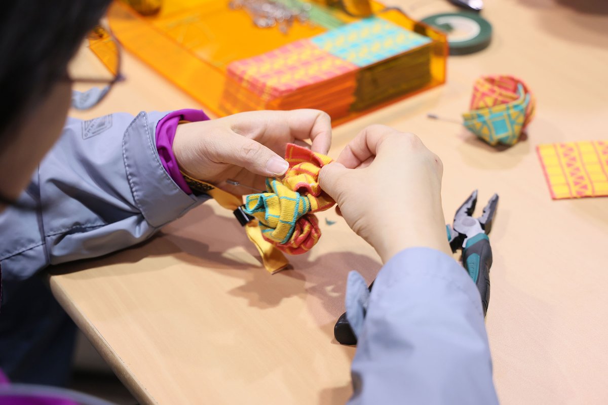 torfun15o's tweet photo. Immerse in tomorrow’s color u0026 form—our pop-up art lab lets you craft mini sculptures with recycled materials in 45 mins! Free entry, all supplies on site. Come create joy today. https://t.co/fqgzUAlnoy