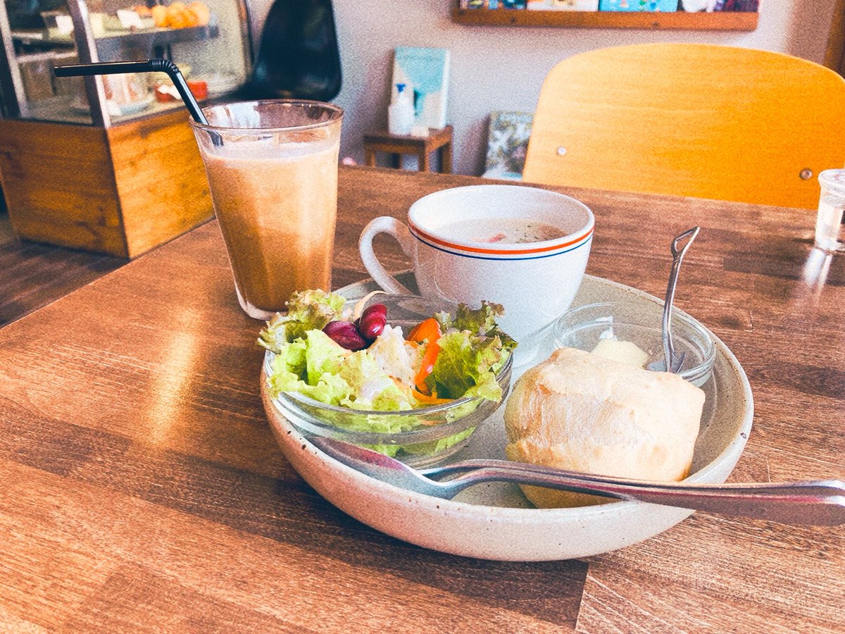 ayako__0222's tweet photo. lunch time https://t.co/aIUpQte19M