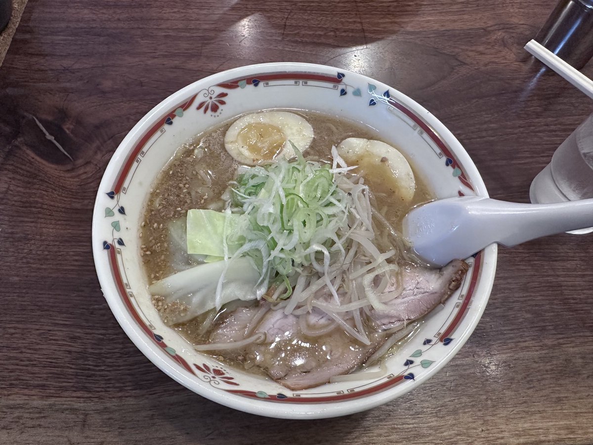 Yano_Akiko's tweet photo. 今日は札幌でのNorth JAM session. Meets BNTに出演します。朝、”狼スープ“で気合いを入れて来ました。変わらず美味しゅうございました。昔のをまだ飾っててくれてありがとうございます😭 https://t.co/FZvEaZjCRz