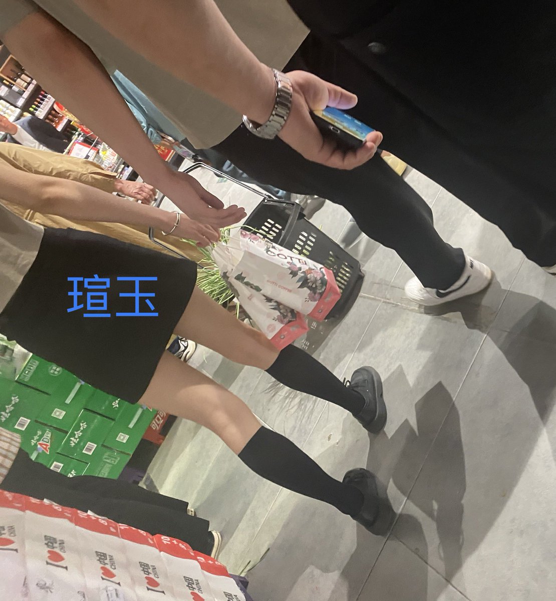 Trapped__beast's tweet photo. #小腿袜 #小皮鞋 https://t.co/0gMZErVVTF