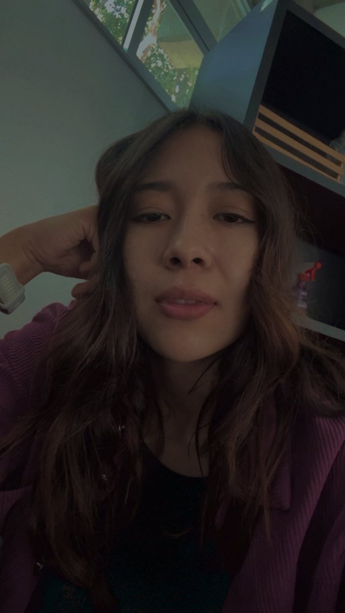 alexia_five tweet picture