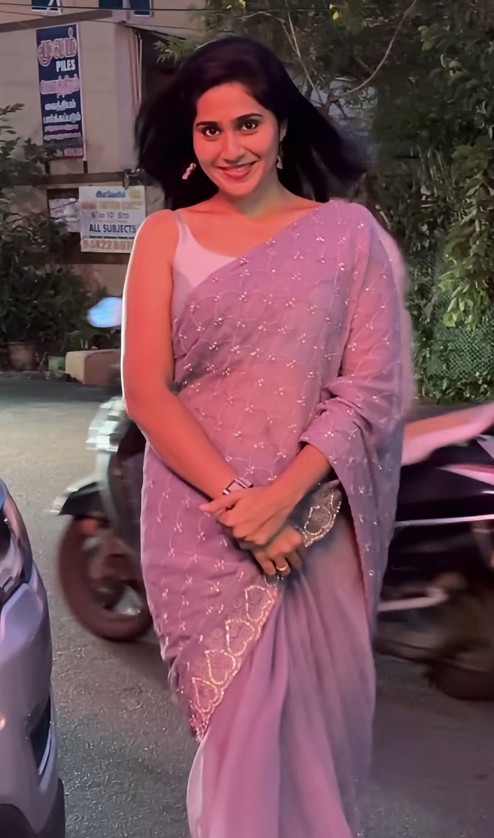 pokiemonster10's tweet photo. Rajii 🥵 kalyanathuku aprom thaan nalla thoppul vadai ah kaatra munda, idupu sathai nachunu iruku, ethana peru saruku maram vilayandanungalo, purushan nalla frnds ngala vedika paaka vittu rasipan pola, pulla poochi ah kalyanam panni iva mathavanga kooda nalla padukura pola 🤤 https://t.co/M17qMC0zTY