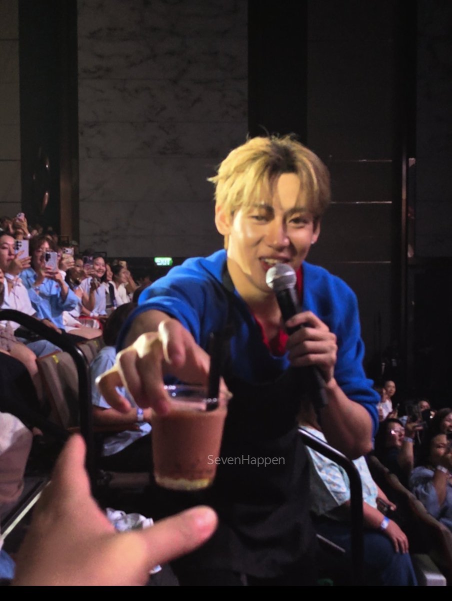 BBShiningStar1A's tweet photo. @BamBamBooster @BamBam1A อร่อยแบบกระซิบ
#ItsThatGoodMomentWithBamBam #BamBam
@BamBam1A https://t.co/fgTva0rHwk