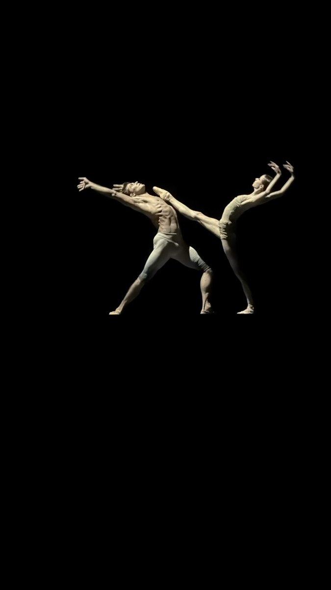 _veinia_vs's tweet photo. Amo que mi vida esté rodeada de danza https://t.co/yGOnpL4S1h