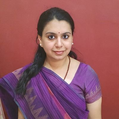 krishna_tupe's tweet photo. Divya Mittal, IAS officer in UP Cardre resigned.

She was IIT D and IIM B alumini.

I don't think she resigned voluntarily. She is an honest officer who worked fearlessly. 

She was transferred and not given any posting since few months for not inviting MP & MLAs in Jal Pujan ceremony.