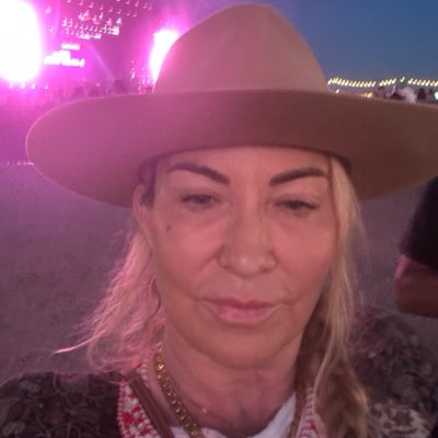MegMathews's tweet photo. #NewProfilePic https://t.co/QadLWo1biw