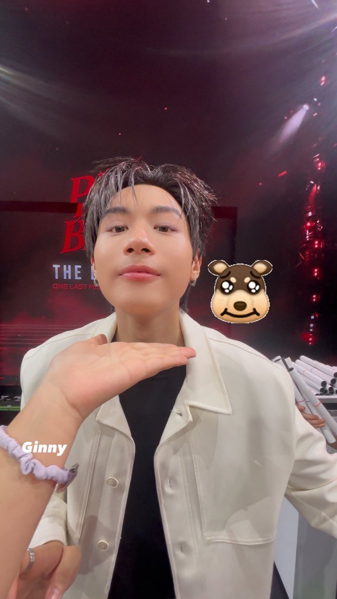 lukyi7_'s tweet photo. 不小心把top拍成蜜蜂小狗了🥺好可爱哦🥺
#PAYBACKFanMeetinginBKK https://t.co/i8960eKY9o