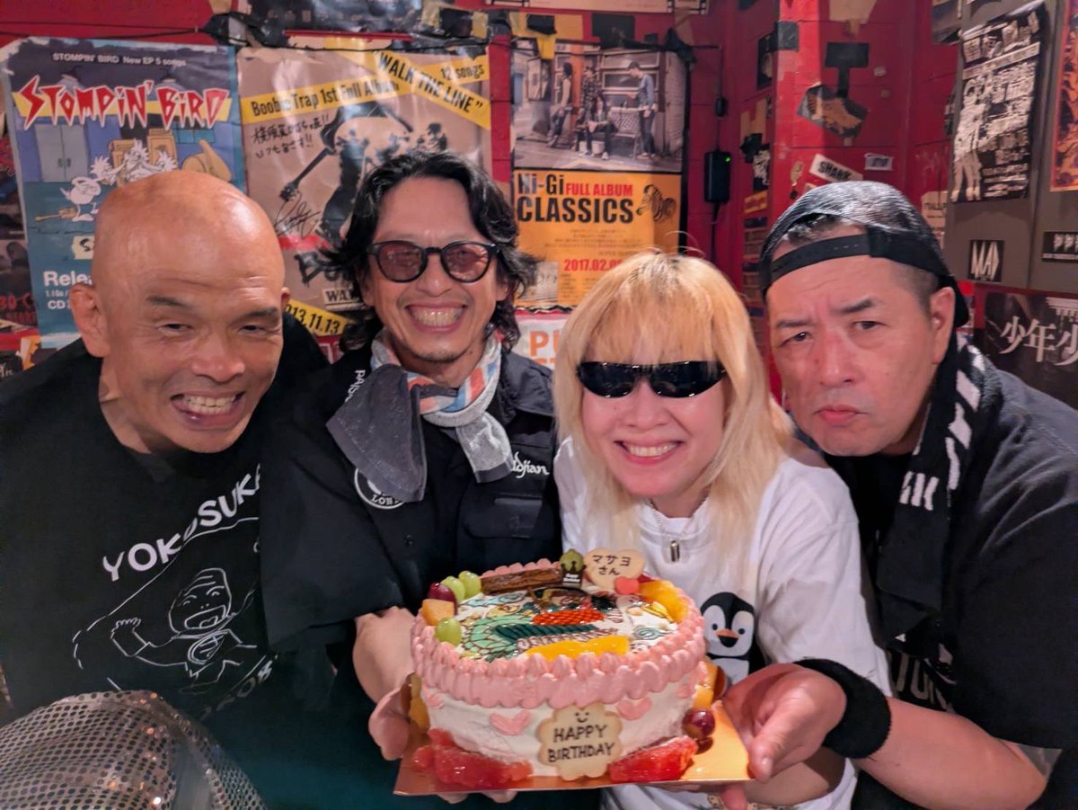 THE_RYDERS_info's tweet photo. 年いちのロリータまーちゃん誕生祭！今年もお祝いにかこつけてモー横須賀かぼちゃ屋凱旋ライブ！
マツワ企画ならではのぶっ飛んだメンツ！ギョウニンベン、ゲンドウ、30波、GOくん、ライダーズ、そしてロリータ18号！
最高の笑顔が集まれば激しいPUNKも愛おしくなるね。
マサヨおめ！マツワおつ！
さて、今週末9/5(土)はいよいよライダーズ「LET'S GET TOGETHER "REVENGE"」先行発売ギグだぜ！
新宿ロフトに集合よろしく！
by MOH

2026.9.5 (SAT) SHINJUKU LOFT
OPEN 17:00 / START 18:00
ADV 3,900yen / DAY 4,400ven +1DRINK 600yen
«АСТ» THE RYDERS 
OHNO / KOJI / МОН / UKI and D:Tsugio, G: Tatsuya 
DJ:
THOR (パンクロックバー H.O.D)
ISHIKAWA
GUEST:
THE PRISONER 
The STRUMMERS 
石坂マサヨ（ロリータ18号）

SHOP:
BLACK MARKET 
NEVERTRUST
ハードコアチョコレート