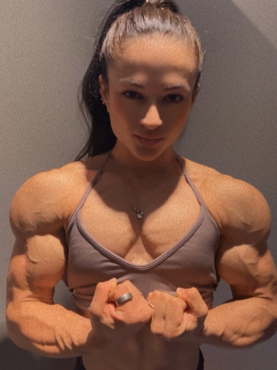 StrongBaddiesHQ's tweet photo. Kristina Zafirova https://t.co/m8GZ96NIUj