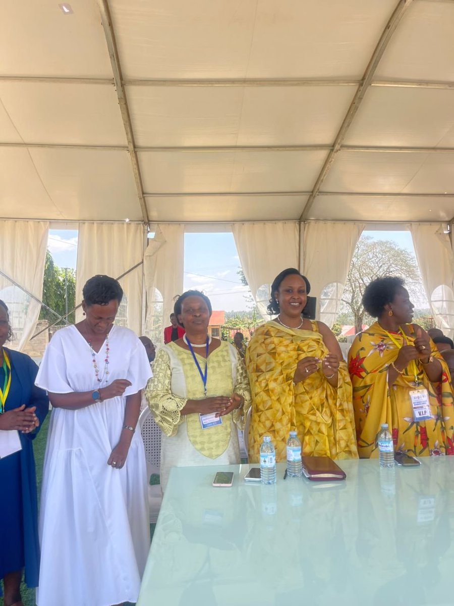 AdrineKats's tweet photo. I am at Ruharo, Mbarara, attending the Thanksgiving Service marking 90 years of the East African Revival.We're joined by Christians from Ankole and beyond, with H.E. President @KagutaMuseveni as the Chief Guest. A truly meaningful celebration of faith, revival and service. https://t.co/YUl4PJUiA4