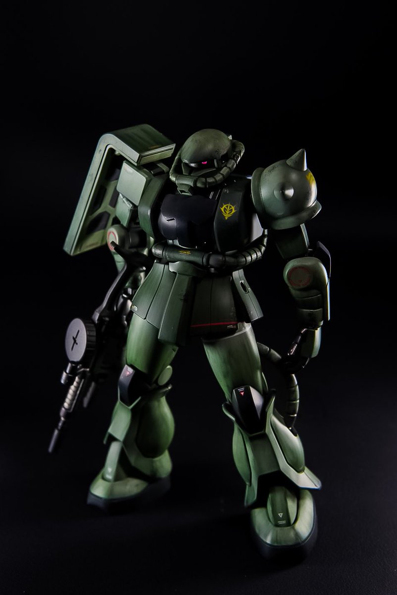akanosuisei0707's tweet photo. #ガンプラ
HGUCザク、全塗装ウェザリング仕上げ、完成✨✨
ザクは何機作ってもイイですね♪
1週間で3機全塗装はキツかったけど楽しかった😆‼️

さささ、寄り道はこのくらいにして、ハイネグフ続きやらなきゃ💦 https://t.co/xUMXgpU256