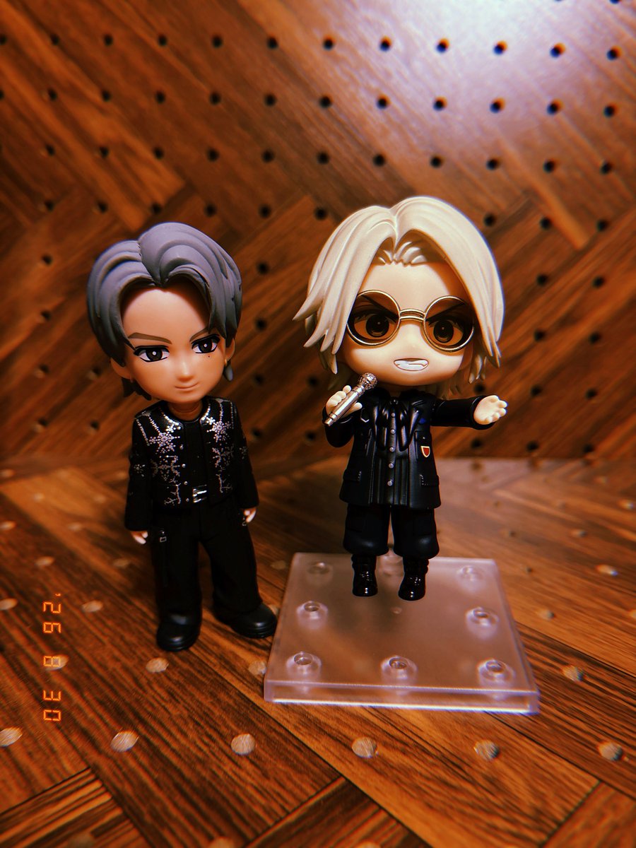 _Earth129_'s tweet photo. ねんどろいど開っっっ封ぅ！(HYDEは使命🐍浮気じゃないよ←)愛おしすぎて声出たぁヾ(´Д⊂*) グッズやフィギュアがありすぎて飾るスペースありません🤦‍♀️ 悩) 一旦箱へwwwwww Number_i No.Ⅱのフィギュア来るまでなんとかしなきゃだーーー https://t.co/9Ku0WpJ7UR