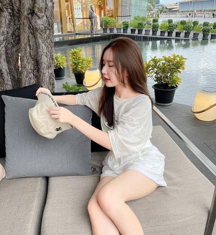 PorterSpla4vqu's tweet photo. Kom
🌼ครีมพรีมมี่ยม เนียนจริง🍒
บอกลาวิธีแต่งหน้าแบบเดิมๆ
ใช้แค่ตัวเดียว บำรุงกันแดด 🫠
ตรงปก ญแท้

𝑳𝒊𝒏𝒆🆔   aacc258 

*ไม่ต้องมัดจำ

ใช้แค่ตัวเดียว บำรุงกันแดด &amp;^$>
#รับงานนครพนม #ร้อยเอ็ด https://t.co/ECjTyCBOYt